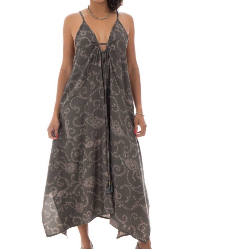 V-neck Maxi dress
